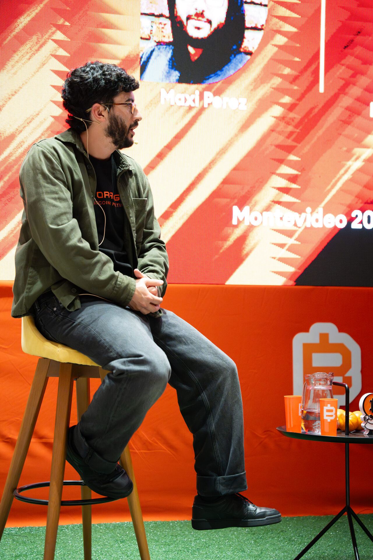 Conversación en el escenario de Be Orange.